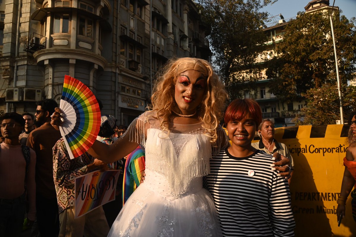 deep_nair16's tweet photo. Participants poses for a photo during a Mumbai Queer Pride March in Mumbai, On February 1, 2025 .
#LBBTQYOUTH #Lgbtqindia #Mumbaiqueerpride https://t.co/entKeVNMKe