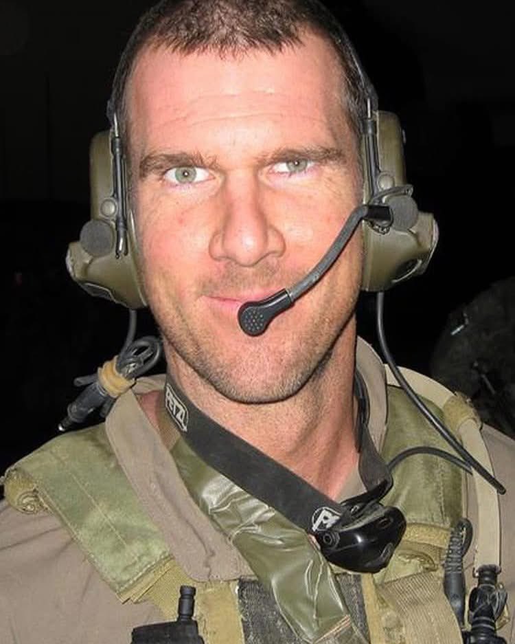 Today we honor and remember Navy SEAL Chief Sean Flynn who peacefully passed away of cancer on February 1, 2009. He was a highly decorated Special Operations Chief who earned three Bronze Stars with Valor.

Fallen but never forgotten 🇺🇸
