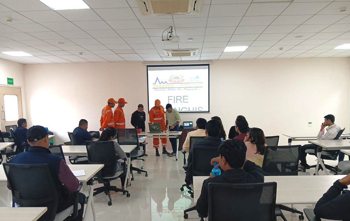 01NDRF's tweet photo. 1st Bn NDRF conducted #Fire_Fighting and Emergency Management Trg at  #Ajanta_Pharma Ltd, Mirza, Palashbari, Kamrup, Assam.
@NDRFHQ 
@AjantaPharmaLtd 
@PIB_India 
@PIB_Guwahati 
@ANI https://t.co/WQMK3RaMx9