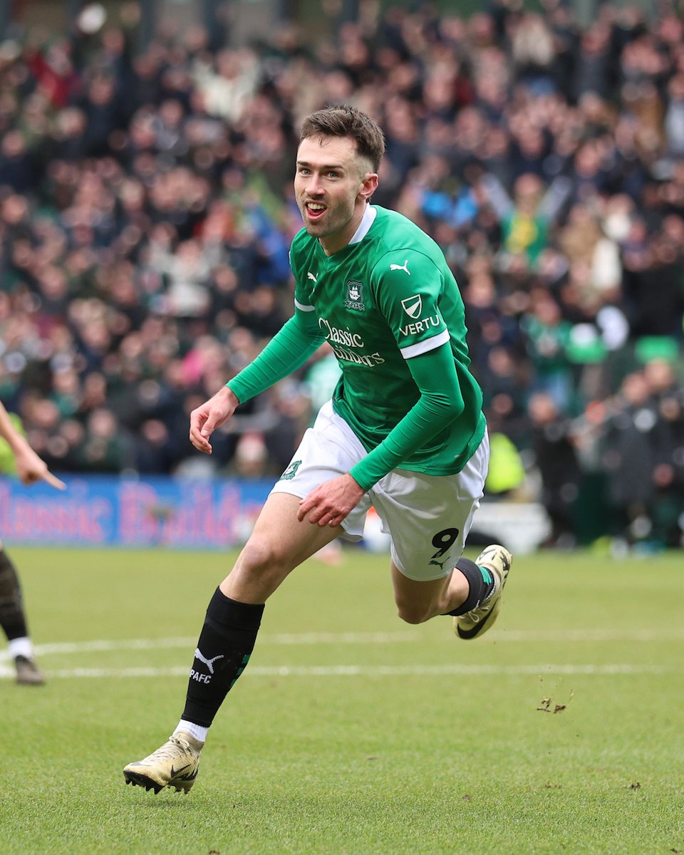 Argyle's tweet image. IN YOUR HEAAAAAAD! 🎶