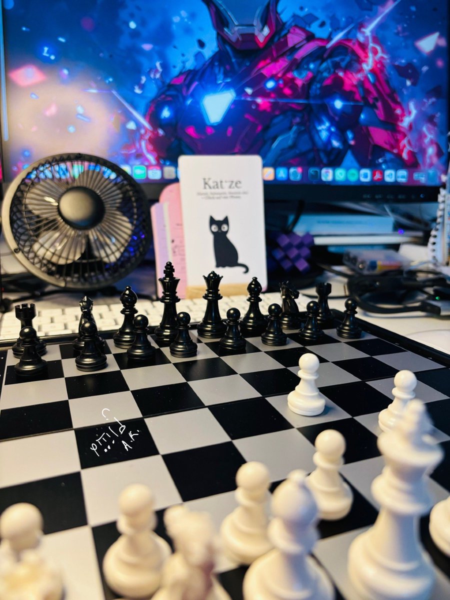 antifreezeprot's tweet image. When I was in Zurich, there are playgrounds with chessboards, where older people are playing. It was quite fun to play with them. Usually Saturday mornings are reserved for chess in Vienna! #chess #zurich #chessboards #bioinfo
