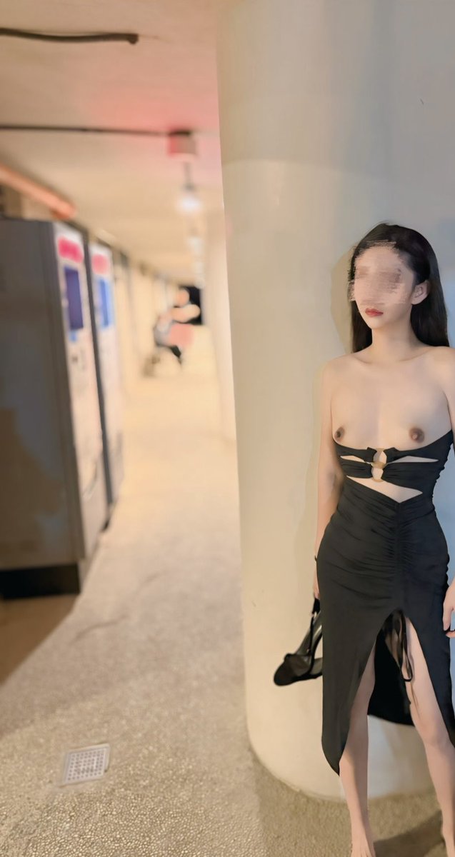 明天最後一天年假
好好把握囉
新年快樂🧨

@luchu888888 
#戶外
#人前
#露出任務 https://t.co/3mGI8pZb3B