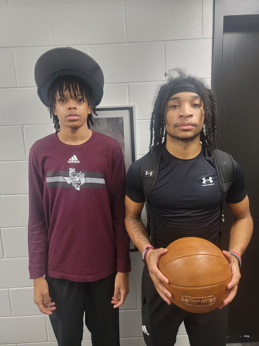 Last night we beat Brownsboro 74-53 to move to 9-0 in district. Kaden Paul earned the Big Hat for his performance hitting big shots all night and Julious Brewer had yet another great defensive performance to earn the Cager Ball.