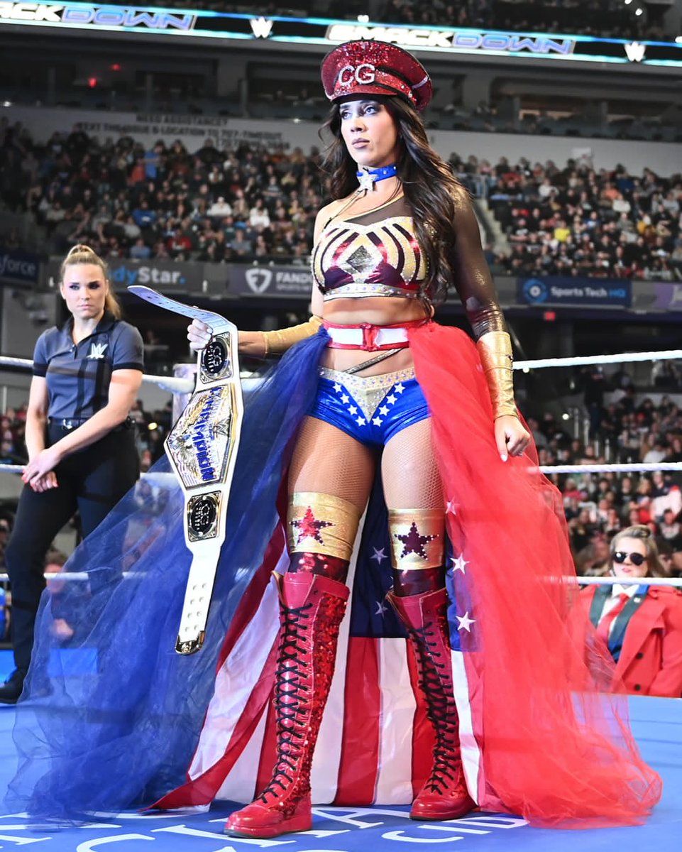 Wonder Woman never looked this gay.