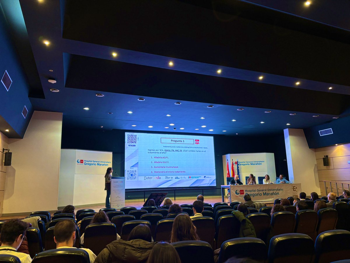 vallacarres's tweet photo. Participación de nuestros residentes en el tradicional curso BMV, (ahora Intercardio) entre Clínico Universitario de Valladolid, Gregorio Marañón y Vall d’Hebron.

La Dra. Andrea Oña en el bloque de rehabilitación y el Dr. Javier Gómez en el bloque de C. Congénitas. https://t.co/RJEJWSKpzi
