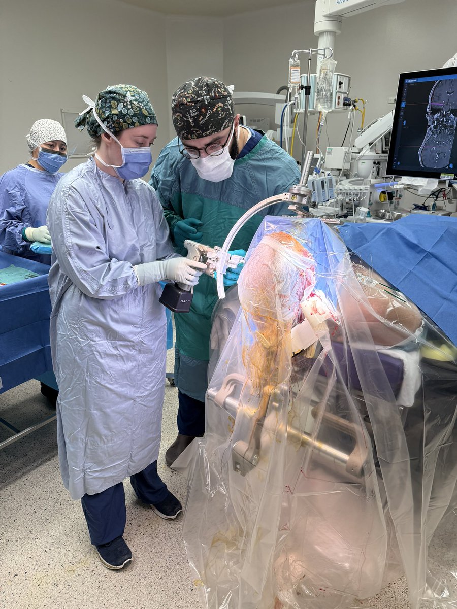 Jan 2025 was a busy month at the Civic Hospital and <a href="/uOttawaNSx/">University of Ottawa Neurosurgery</a> 

So incredibly proud of the surgical epilepsy team and partners for achieving our first SEEG (and two more since then), RF ablation, and disconnection surgery.
Much more to come in 2025!

theottawahospital.us.newsweaver.com/whatshappening…