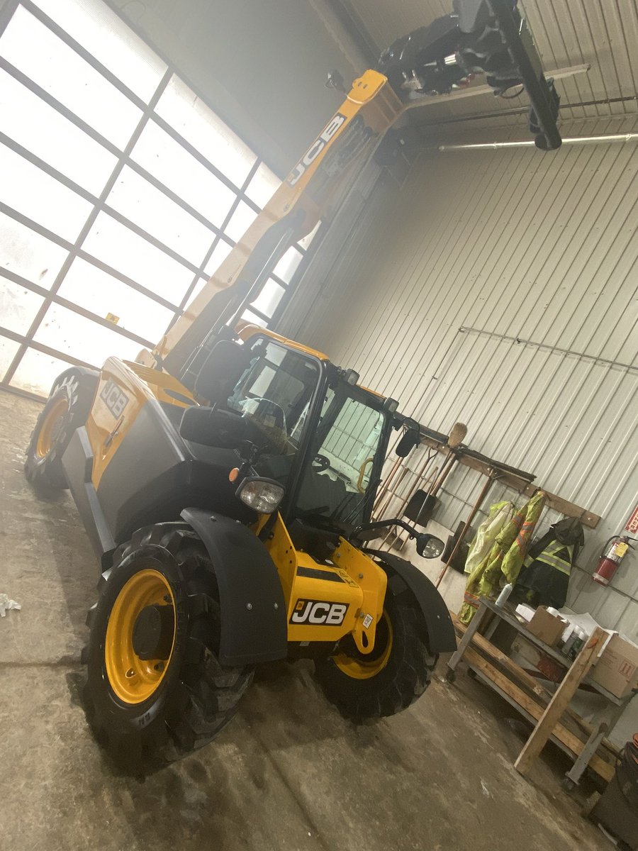 advanceJCB's tweet photo. Getting some new JCB units ready for the Poultry Show next week! 
📍Come see us in person at the Western Fair Agriplex in London, ON February 5th and 6th to see these machines and more! https://t.co/CXhJERfO4Z