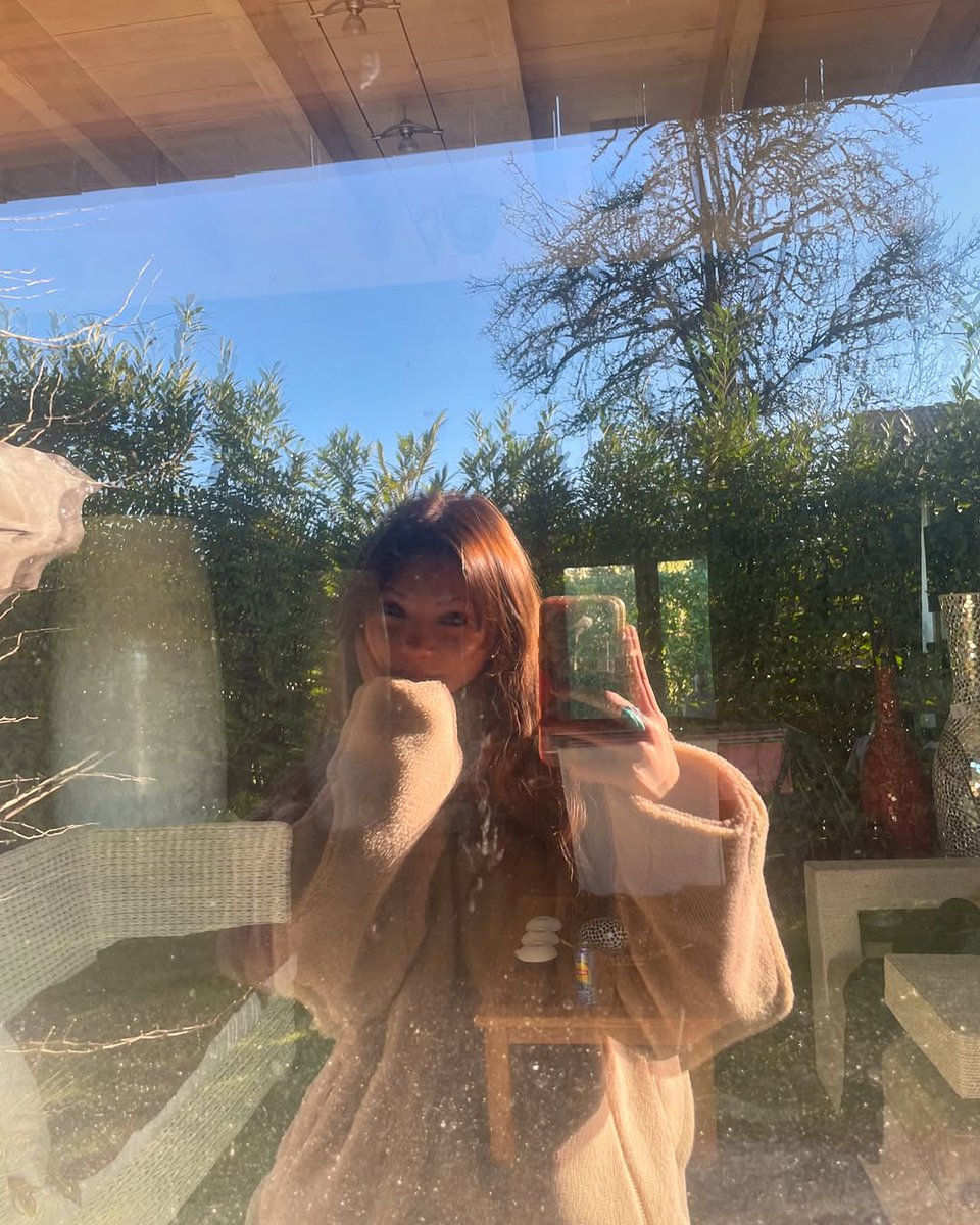 Alinebbie's tweet photo. Brown hairr🥰🩷✨️ https://t.co/UGoVli6iAN