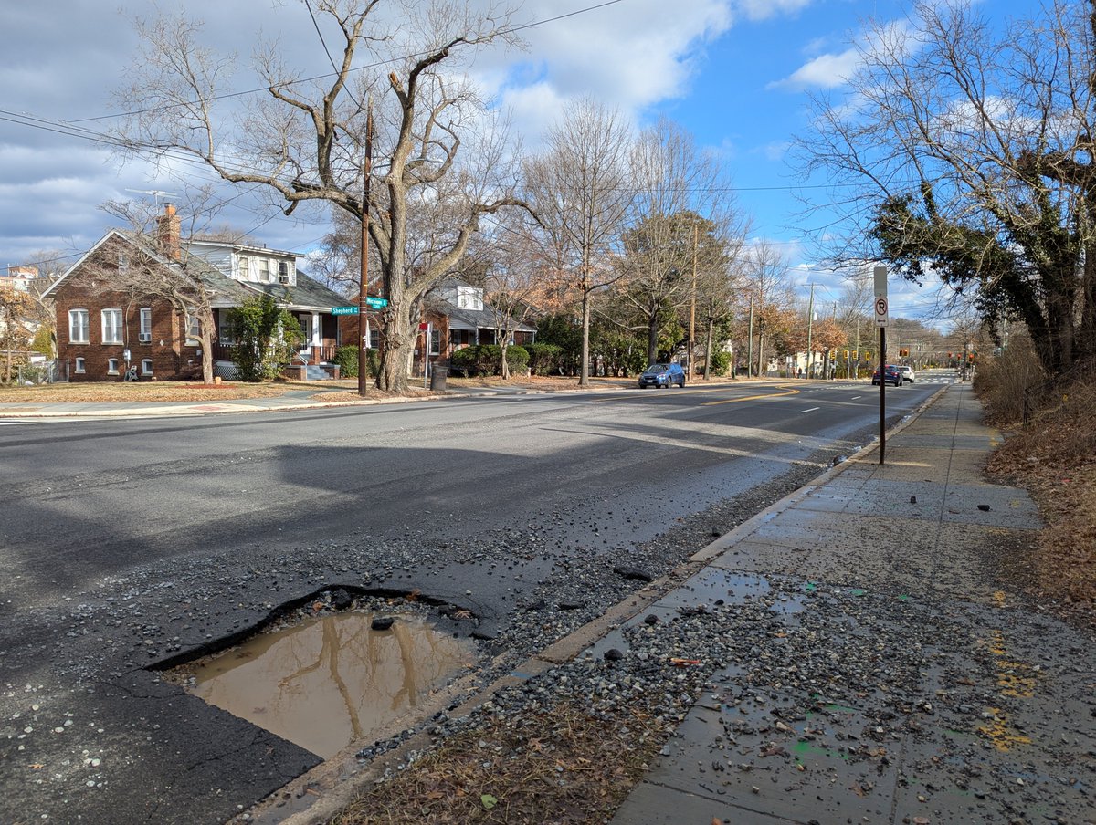 ChelseyDC's tweet image. Giant hole in Michigan Ave NE (in front of 1223 Michigan Ave NE) - needs immediate attention.
@311DCgov @CMZParker5 @ddot