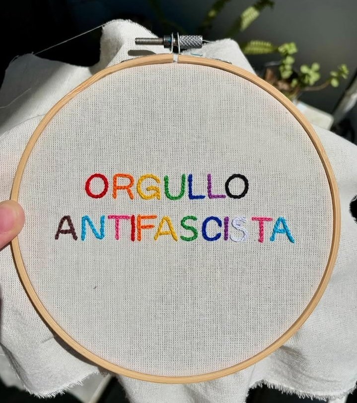 sweeter_gxs's tweet photo. #OrgulloAntifascista #MarchaDelOrgullo https://t.co/4Y2DNHf5JH