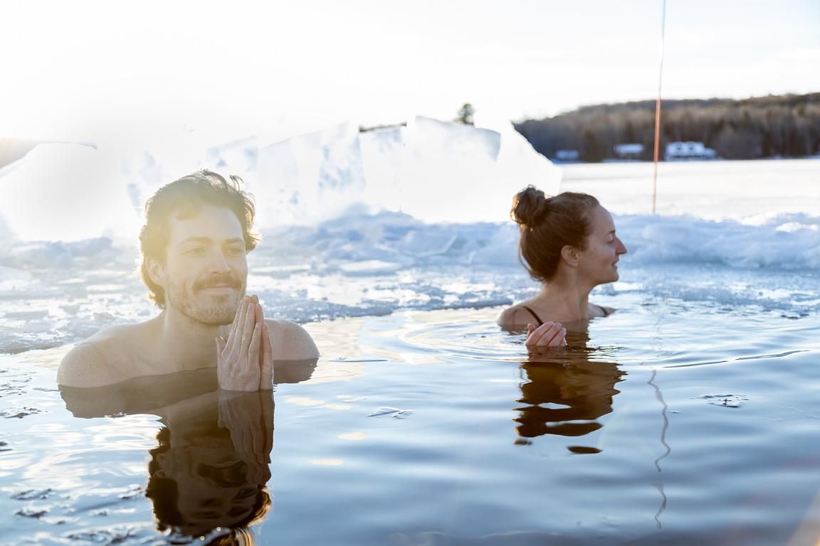 Invigorate your health, reduce inflammation and release feel-good endorphins on our March (Ice) Break Wellness Retreat.

Book now to secure your spot for March 14 + 15: buff.ly/417tCl3 

Photos: Brad Brown 

#coldplunge #winterwellness