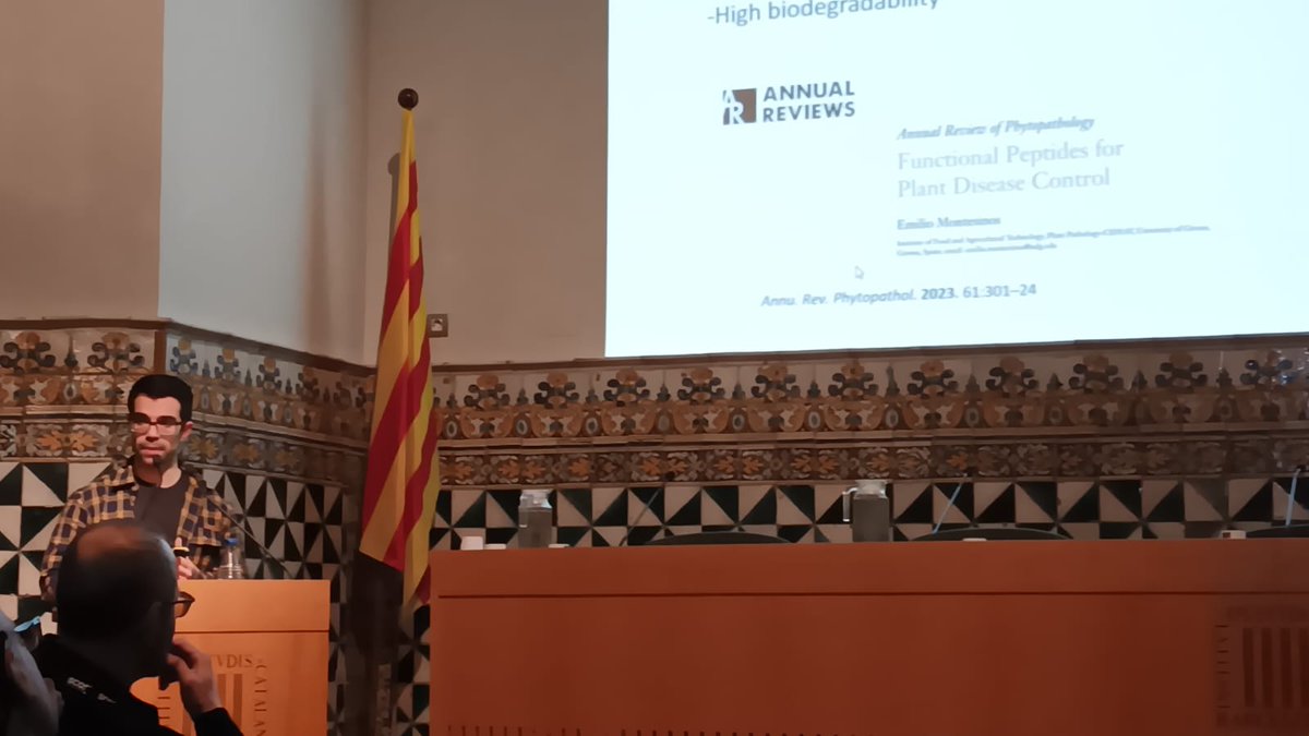 LIPPSO group (@lippsogroup) on Twitter photo Oral communication by Jordi Lamata at the <a href="/rqo_scq2025/">1a Reunió de Química Orgànica SCQ</a>: "Design and optimization of novel peptaibols with antimicrobial activity against the quarantine plant pathogen Xylella fastidiosa" Oral communication by Jordi Lamata at the <a href="/rqo_scq2025/">1a Reunió de Química Orgànica SCQ</a>: "Design and optimization of novel peptaibols with antimicrobial activity against the quarantine plant pathogen Xylella fastidiosa"