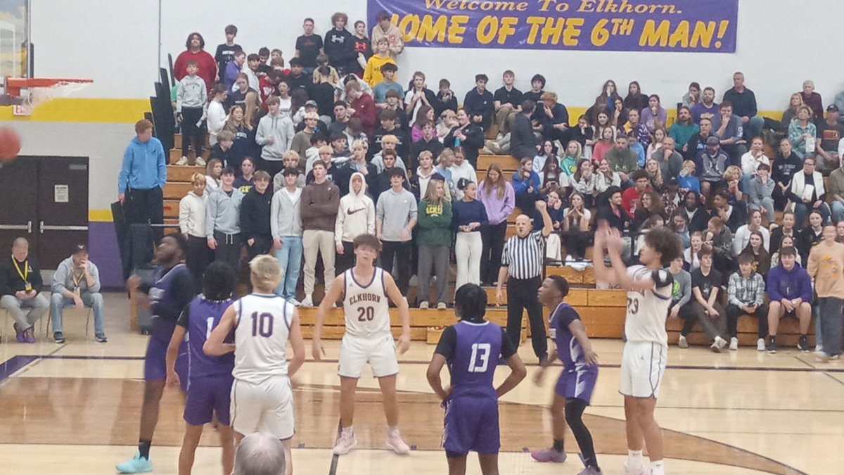 Final

Elkhorn defeated Beloit Memorial 74-57. 

Elkhorn scored 42 Pts in the 2nd half while its defense held Beloit to only 23 points. 

Beloit Mem
Amare Hereford 17 Pts
Jeramiyah McAllister 15 Pts

Elkhorn 
Isaiah Lomax 22 Pts
Owen Paddock 21 Pts
Luke Paddock 13 Pts

#wisbb