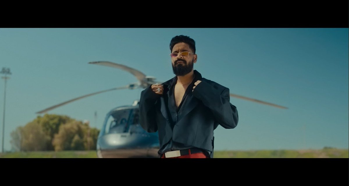 filtered_akshay's tweet photo. YOU GUYS AREN'T READY FOR EMIWAY BANTAI IN 2025. 🙌🏼🔥 https://t.co/kDvu8tBkli