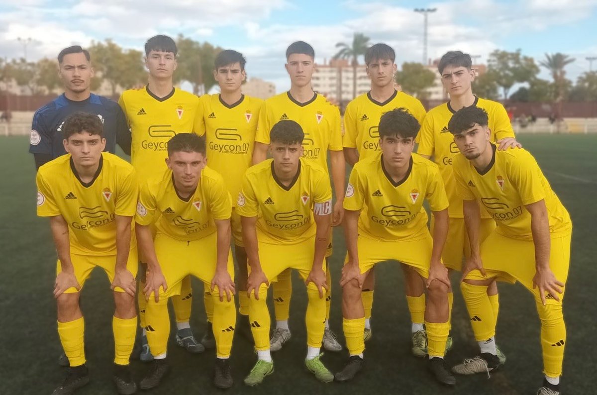 canteragrana's tweet photo. J19 | JUVENIL DH REAL MURCIA | 
⚔️ EL 𝗢𝗡𝗖𝗘 DE HOY ⚔️
#KelmeRealMurcia https://t.co/GK3ZkaLFdX