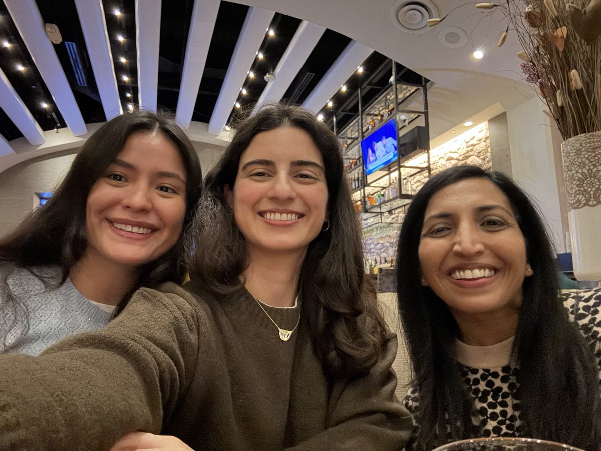 YJelwan's tweet image. Had a wonderful time catching up with @StLukesSTL and @RUSHCardiology queen of #multimodalityimaging Dr Rao and @leonelacbg16 in DC last night for #SCMR2025. 🫀