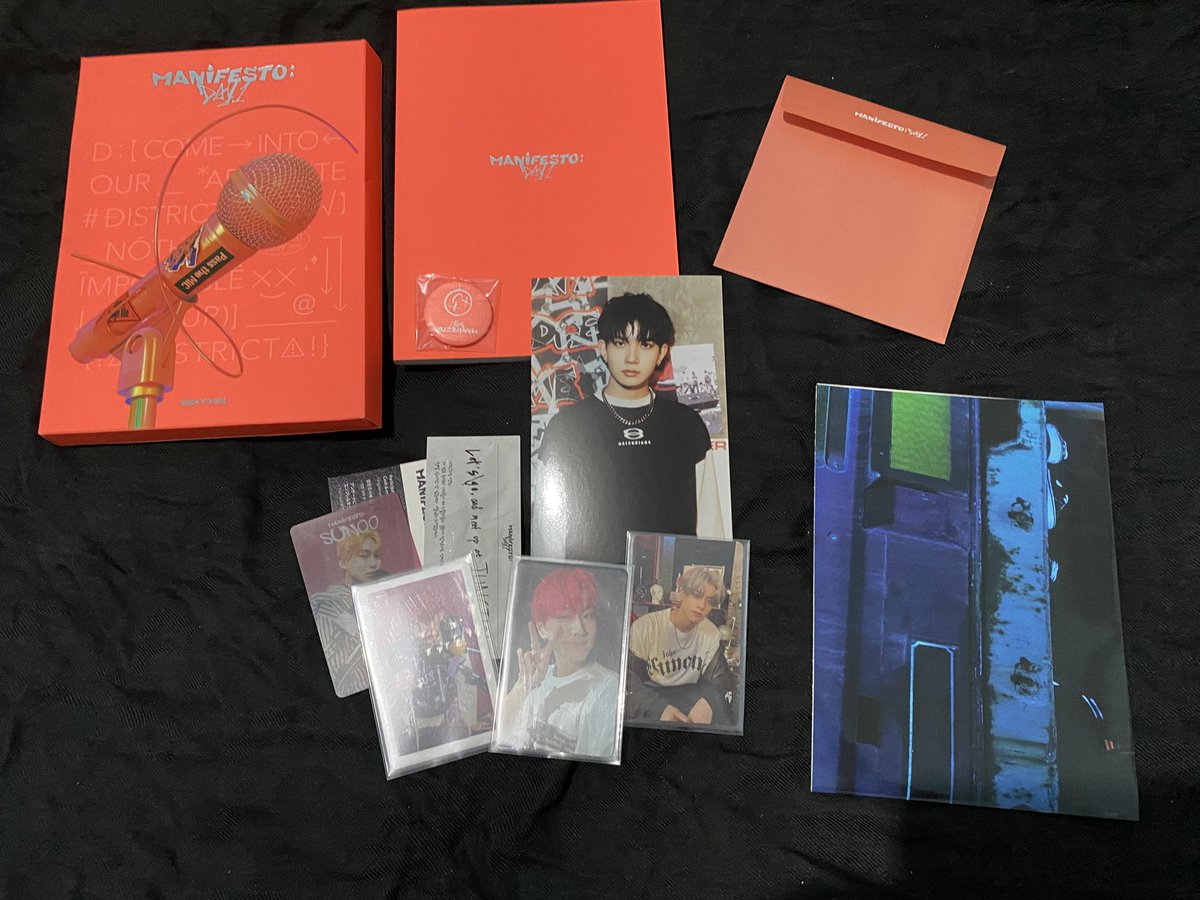banequekoo7's tweet photo. -help rt/like
WTS | want to sell INA 🇮🇩

• sesuai pict
• dom depok
• bisa orange
• carat bong versi 2 UNOFFICIAL
• price = offer

t. ready jual pc bangtan bts rm namjoon jin suga yoongi hoseok jhope jimin v taehyung jungkook caratbong V2 https://t.co/1V8BxlT9zM