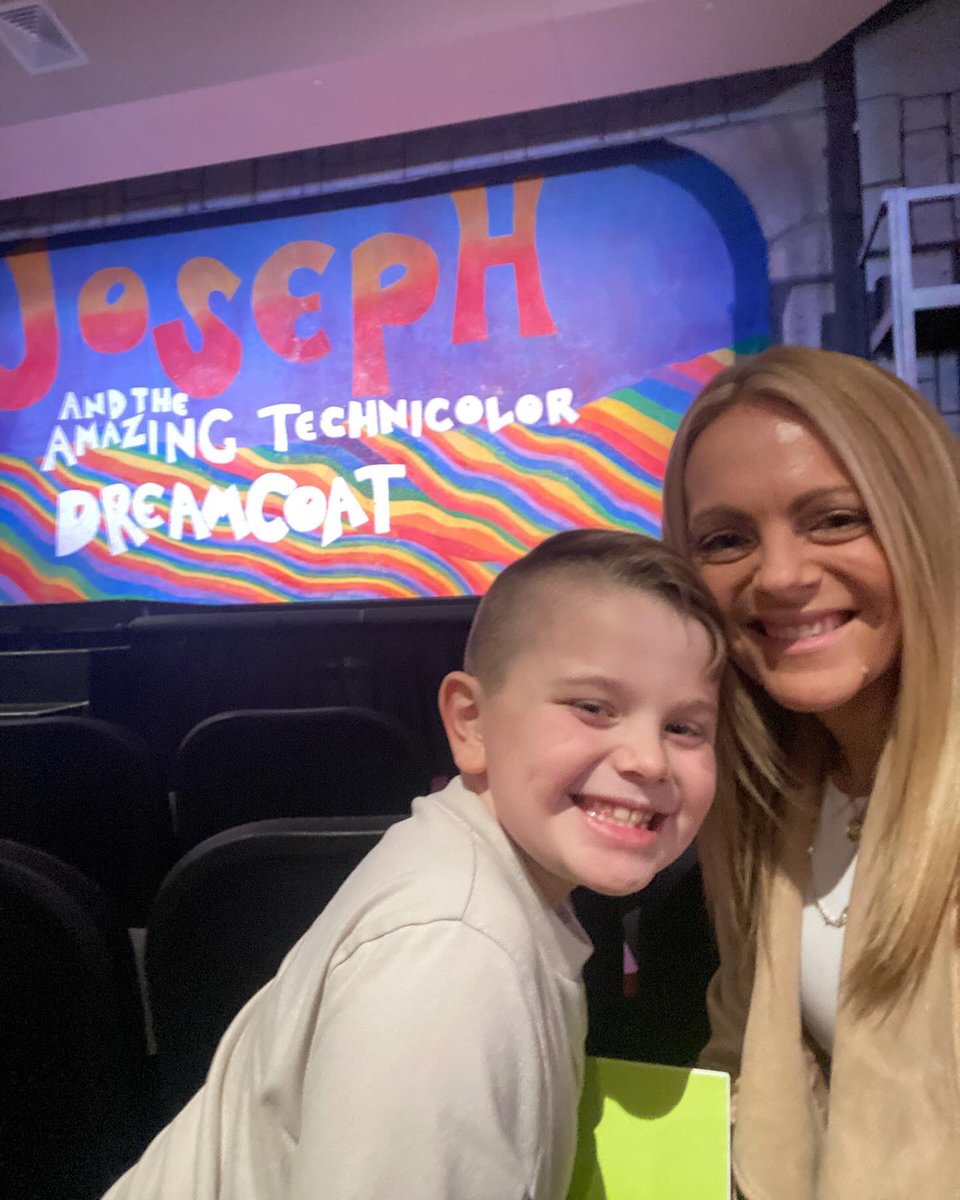 Eng2PAPStringer's tweet photo. A fun mom/son date night to watch my incredible students in Joseph and the Amazing Technicolor Dream Coat! I know I’m biased but #lphs never disappoints when it comes to the talent &amp; quality of their musical productions! #bestneverrests #LPlegacy #chooseLP https://t.co/R7vfywe7db