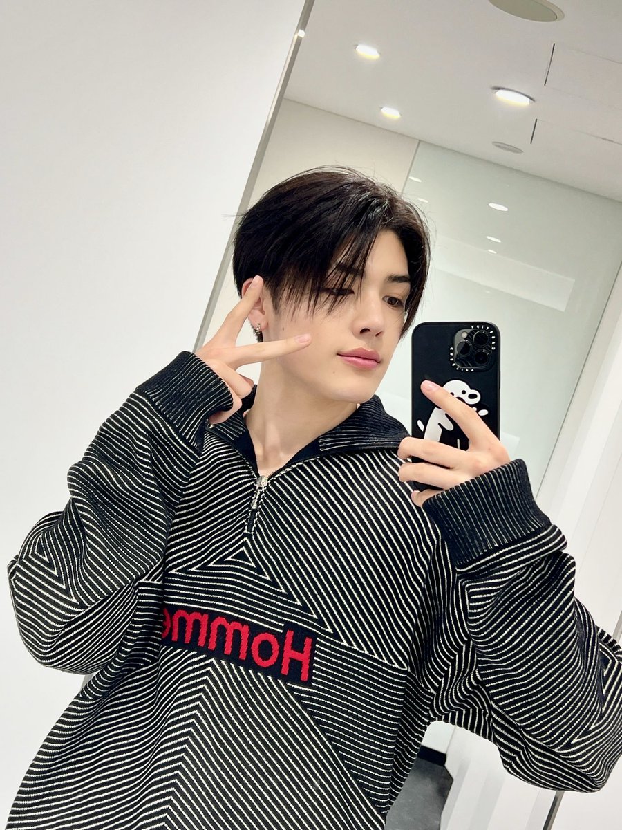 andTEAM_members's tweet photo. 🩶🩶

#andTEAM #MAKI https://t.co/8IdEvQJ9FJ