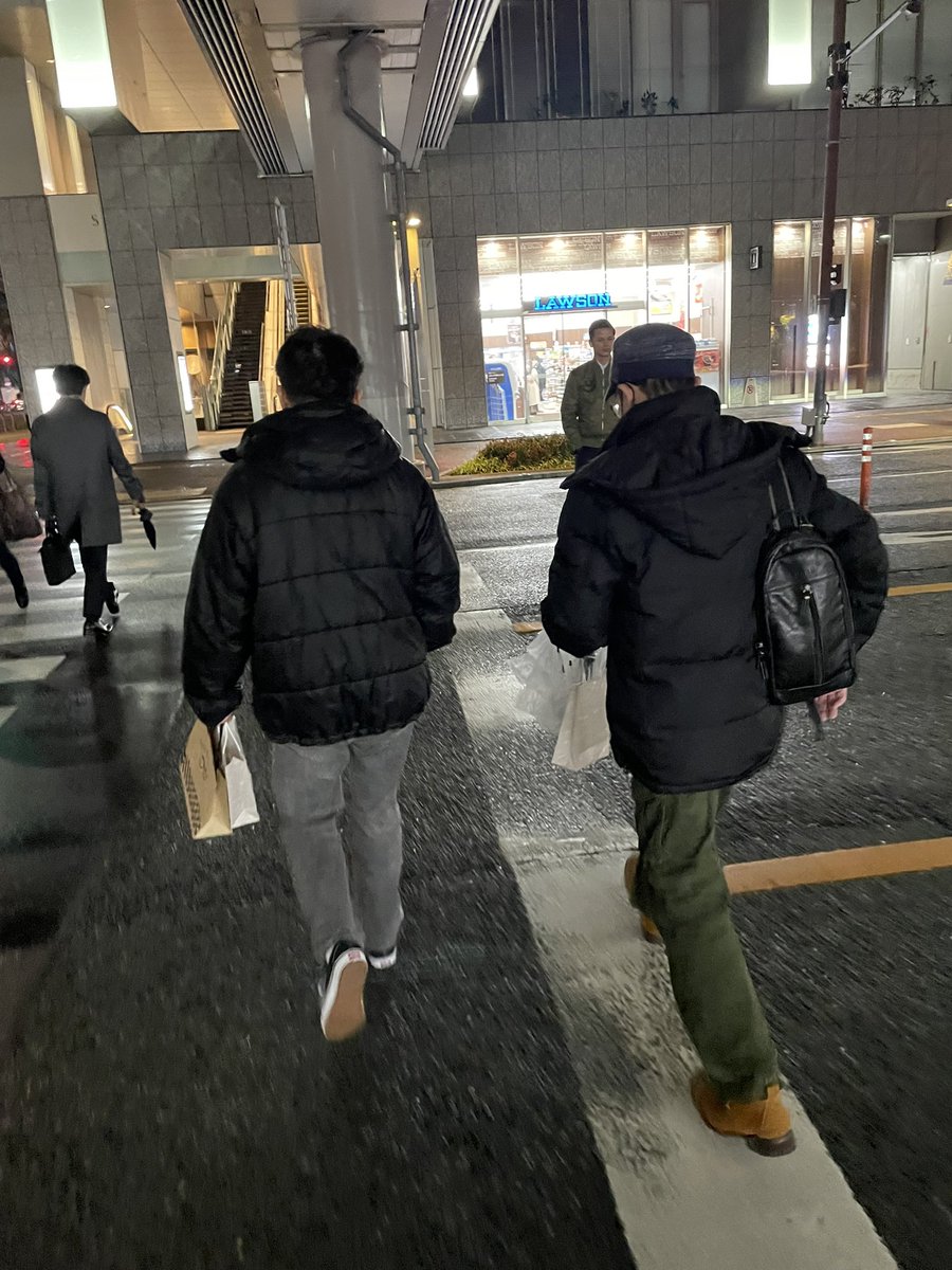 yzr8929's tweet photo. 久しぶりのオフ会🍺
6年ぶりに左手パイセンに会えました🤚あっという間の時間で物足りないですねー

skipさん @skip68862123 
Dinoさん@Kengo09844911 

また飲みましょう😄 https://t.co/FgSxjixqI2