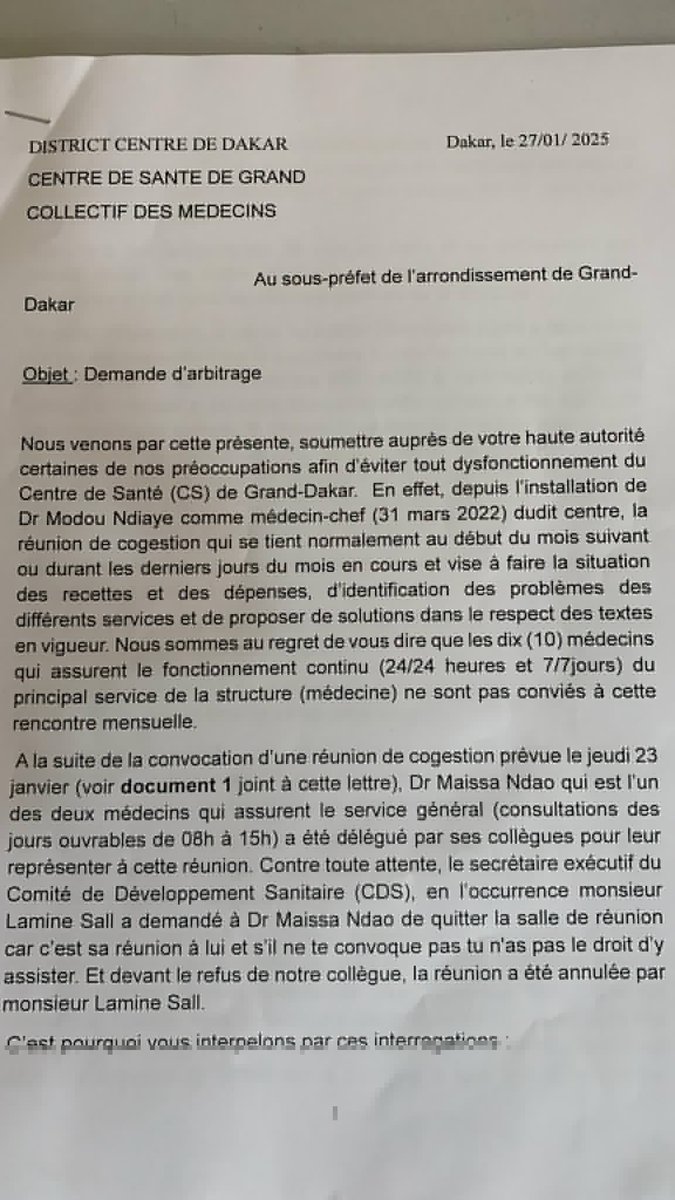 Noo_IDcard's tweet photo. ‼️ Encore un jeune médecin sénégalais victime d’injustice et de mépris !

Le Dr Ndao, brillant et engagé, vient de recevoir une note de service lui signifiant son licenciement. Son seul "tort" ? Avoir voulu assister à la réunion de cogestion de l’hôpital.

Ce jeune médecin, payé 200 000 FCFA par mois pour assurer les permanences du matin du lundi au vendredi, subit aujourd’hui une décision arbitraire. Ce cas n’est malheureusement pas isolé.

La réalité des jeunes médecins sénégalais

Les jeunes médecins du Sénégal souffrent d’une surexploitation constante dans les structures de santé du pays. Bien qu’ils assurent l’essentiel du travail – consultation, hospitalisation, surveillance, prescription – ils sont mal rémunérés et peu considérés. Ce sont eux qui sont au contact direct des patients et qui font fonctionner l’hôpital, mais ils ne reçoivent que des miettes pour leur engagement et leur responsabilité.

Appel aux autorités et aux instances médicales

À l’État sénégalais : Il est impératif d’instaurer une régulation stricte des conditions de travail des jeunes médecins. L’État doit fixer un salaire minimum basé sur le nombre d’heures travaillées afin de mettre fin à cette exploitation.

À l’Ordre National des Médecins du Sénégal : Il est inadmissible de rester passif face à de telles injustices. Vous devez assumer pleinement votre rôle de régulateur et protéger les jeunes médecins.

Au SAMES (Syndicat Autonome des Médecins du Sénégal) : Ce collègue a été licencié simplement pour avoir réclamé un droit élémentaire. Nous vous appelons à le soutenir et à le défendre.

Un système de santé sacrificiel pour les jeunes médecins

Les jeunes médecins sénégalais sont sacrifiés par le système de santé, exploités par leurs aînés et ignorés par l’État, qui ne les recrute pas malgré leurs compétences et leur rôle essentiel.

Il est temps d’agir ! La dignité et l’avenir de la profession en dépendent.