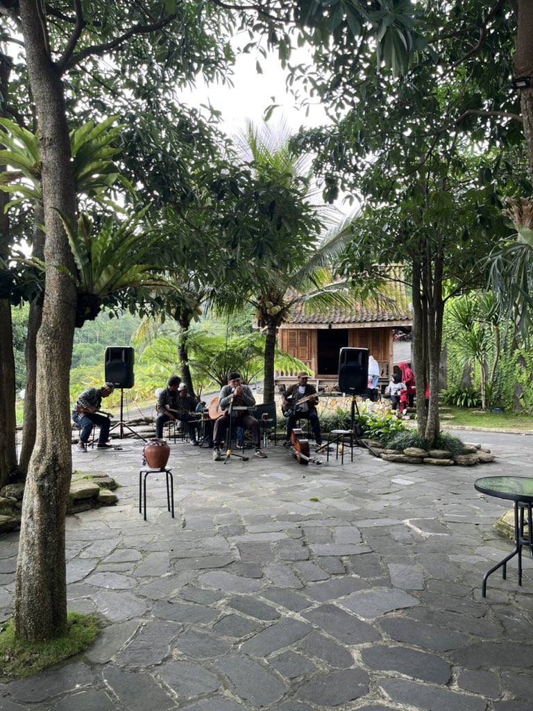 Wnwidyaa_'s tweet photo. Off day in 'Tungkubumi https://t.co/M1Hm19iW7l