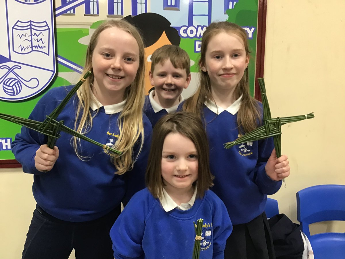 OLPSTullysaran's tweet photo. 🔵 St Brigid’s Cross making Workshop ⚪️ Our P6 &amp; P7 pupils thoroughly enjoyed the opportunity to learn how make St Brigid’s Crosses on Friday afternoon. Thanks to Mary Donnelly &amp; all the volunteers for facilitating this brilliant learning experience!! 
#Learningthroughfriendship https://t.co/virCaFMFnX