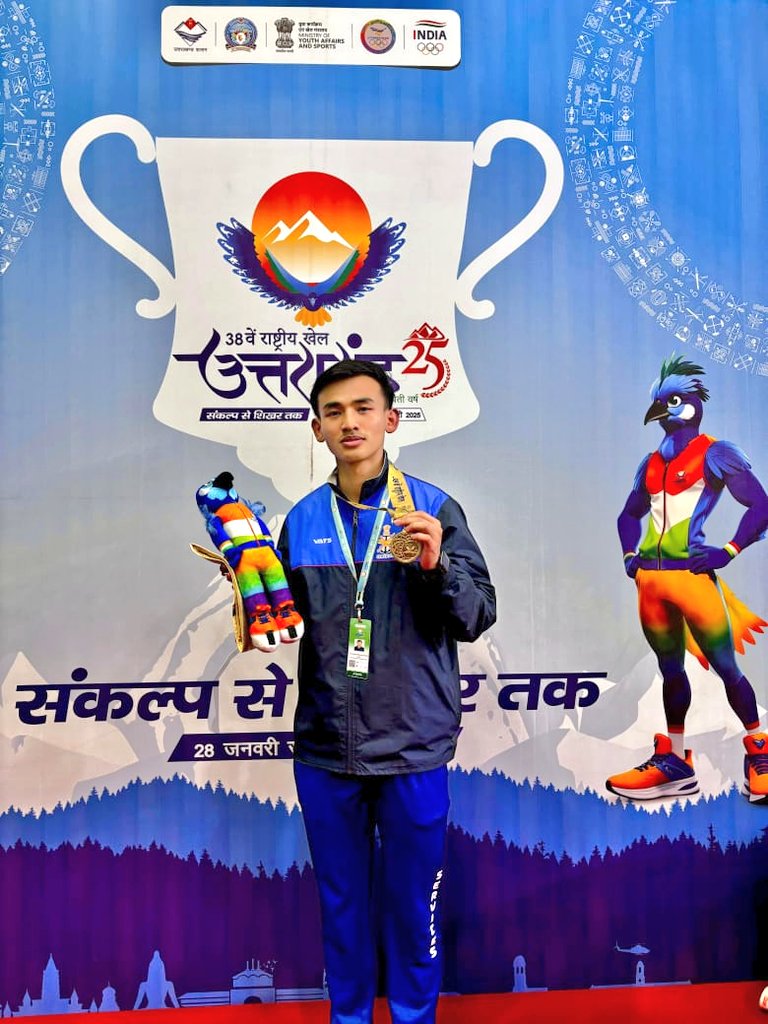 PRODefDehradun's tweet photo. Dominating the #TaoluWushu event at the #NationalGames2025.

A phenomenal performance by #ServicesTeam athletes: 
Sep Suraj Singh Chanquan,
Sgt H Karnjit Sharma, Sgt Shashi Tamang, and JWO Anjul Namdeo, all taking home #GOLD medals in their respective events!🥇

#Wushu
#Champions https://t.co/2IT3gKfHOS