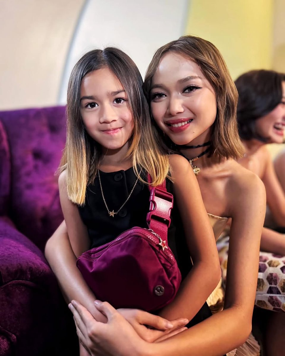 HailyFan's tweet photo. Gwen and Ms Diana Zubiri's daughter Aliyah https://t.co/cXeP5g7917