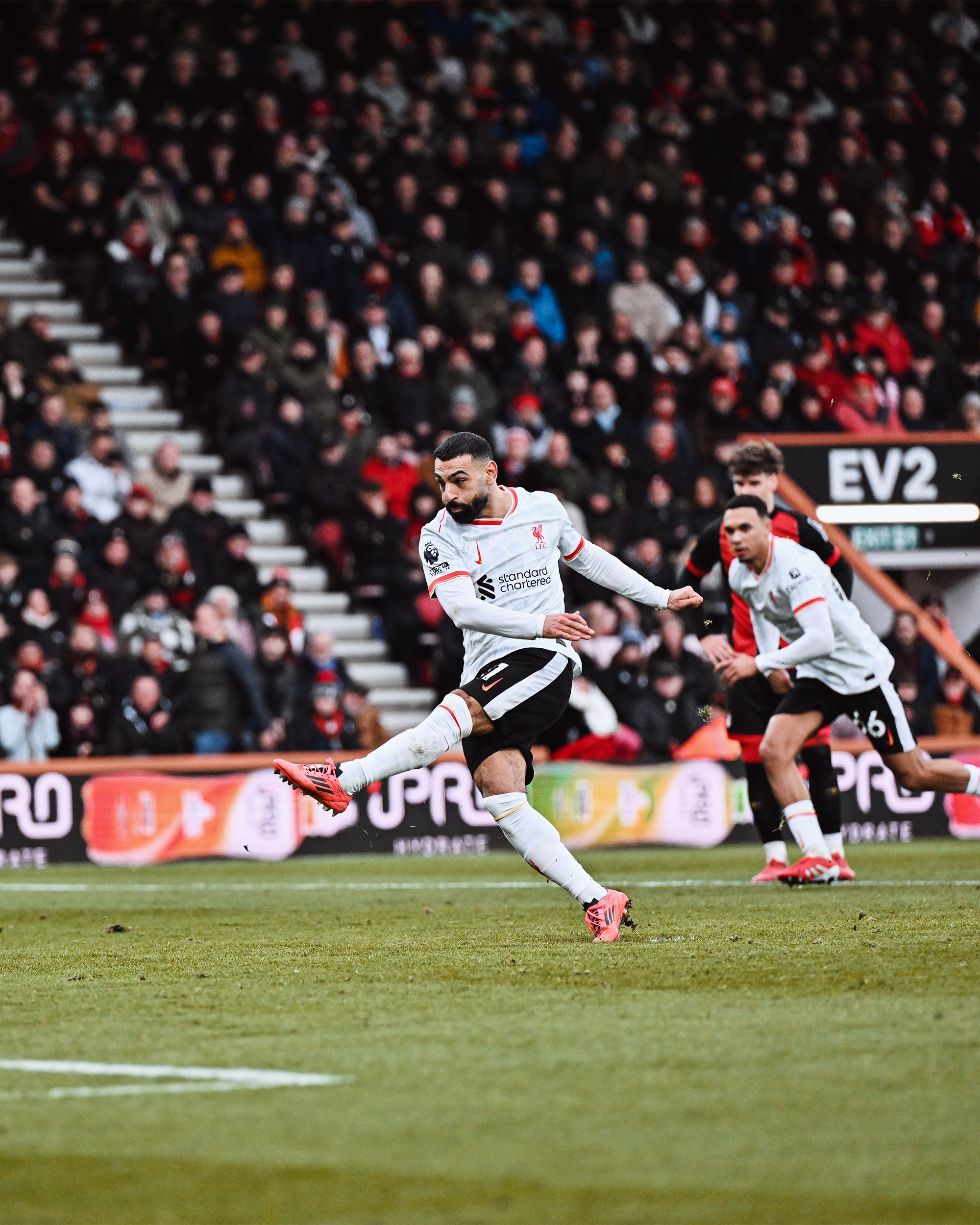 Salah marca el penalti frente al Bournemouth. Fuente: Liverpool en "X".