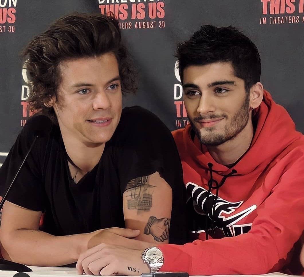 ZJMCRAVE's tweet photo. Happy birthday to Harry Styles 🎂🎈 https://t.co/AimM7qQ32j