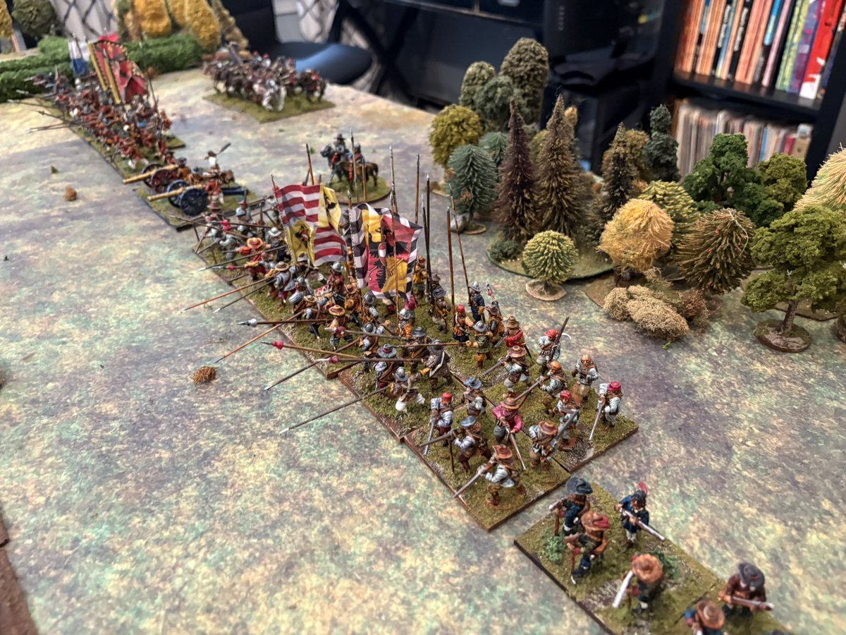 CigarBoxBattle's tweet photo. Thirty Years War 28mm at CBB HQ! #cigarboxbattlemats #battlemats https://t.co/XbX8K4F5XW
