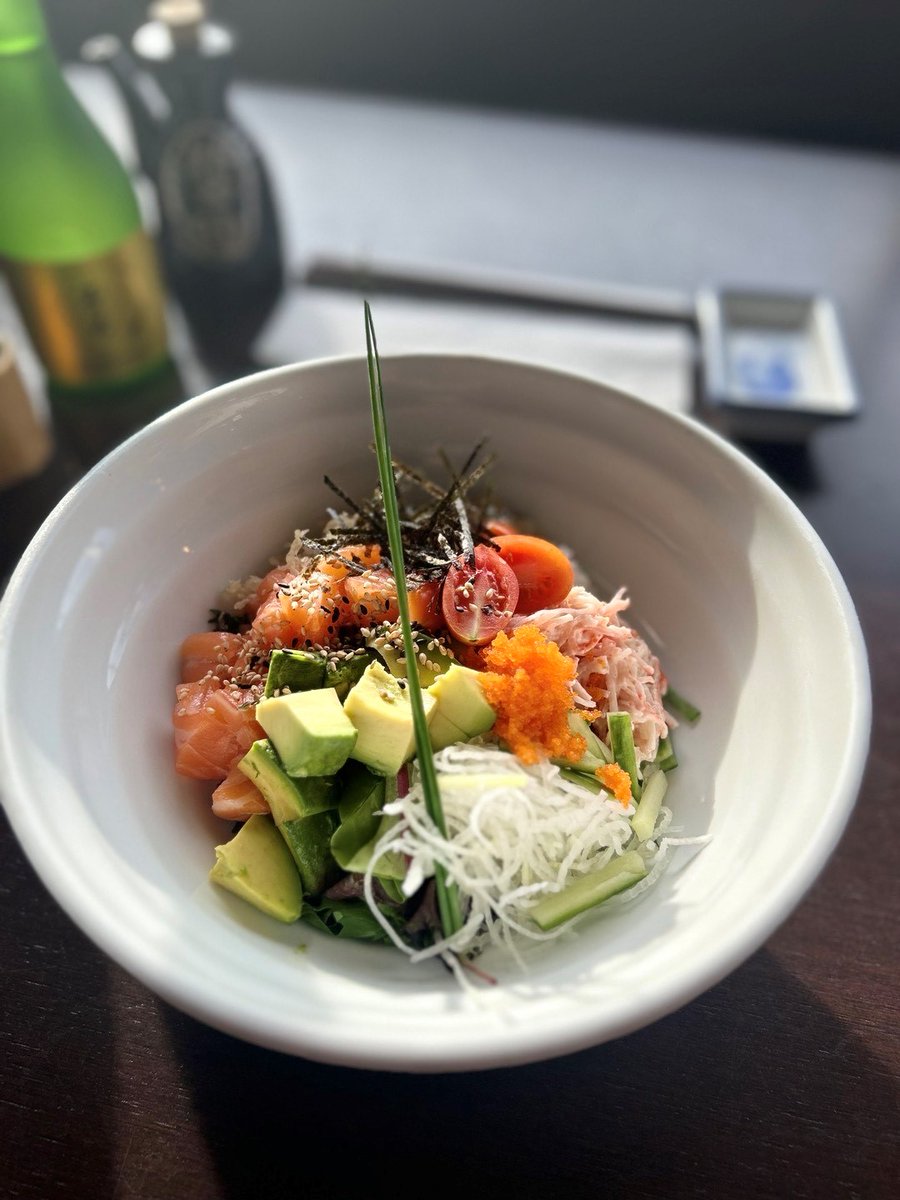 LiciousTO's tweet photo. 🍽️ From salmon poke bowls in Etobicoke to crispy chili stir-fry in Scarborough and jambalaya in North York, #LiciousTO restaurants are serving up delicious meals all over the city! 

Use the Winterlicious map to find a restaurant in your neighbourhood 👇! https://t.co/pGBUNHgHY6 https://t.co/kjOsvxHwdD
