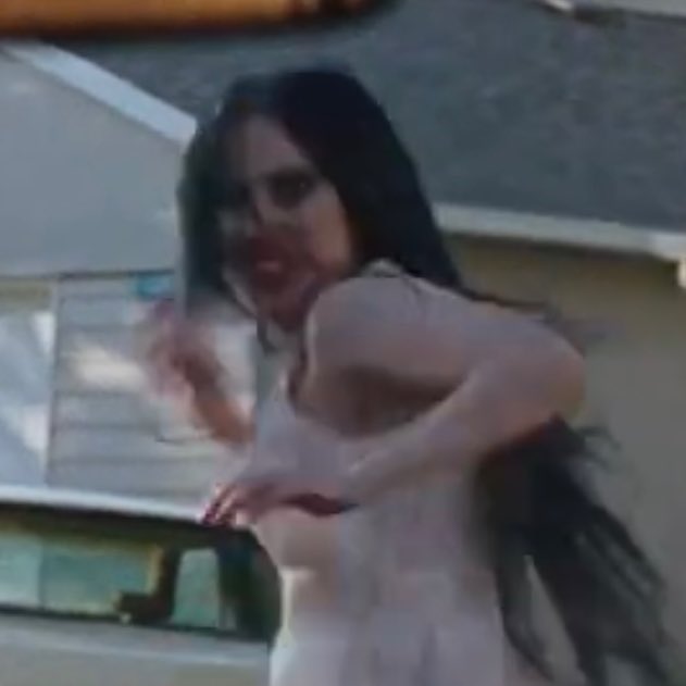 Omg fadga stans are so funny 
Katy released E.T in 2010 in teenage dream album before Btw almost 1 year
And clearly E.T lyrics mentioned aliens , all the song is about the aliens 
Plus Katy Perry announced that E.T as next single in TD before fadga 
So clearly fadga copied her