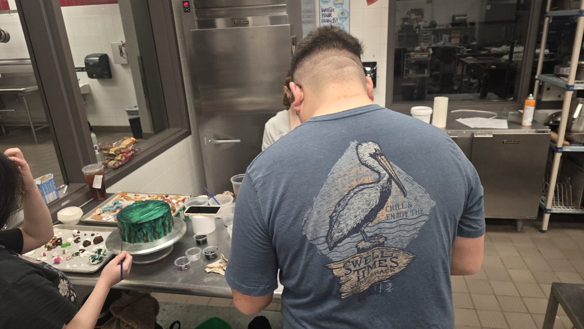 What better way to start CTE Month! The <a href="/guthrie_center/">The Guthrie Center</a> Culinary SkillsUSA chapter is hard at work getting ready for District 8 competition. <a href="/cte_sbisd/">CTE_SBISD</a>