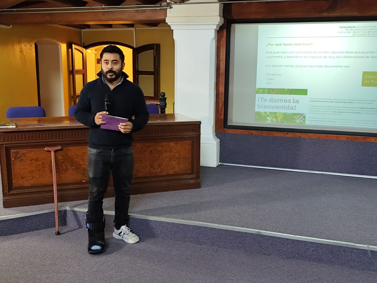 Nuestro experto Alejandro May, Consultor de Mercado, dará a conocer qué es la "Guía de estrategias de mercado para el fortalecimiento del café bajo sombra en Veracruz". Iniciativa que busca mejorar el valor del café y darle herramientas a las y los cafeticultores.