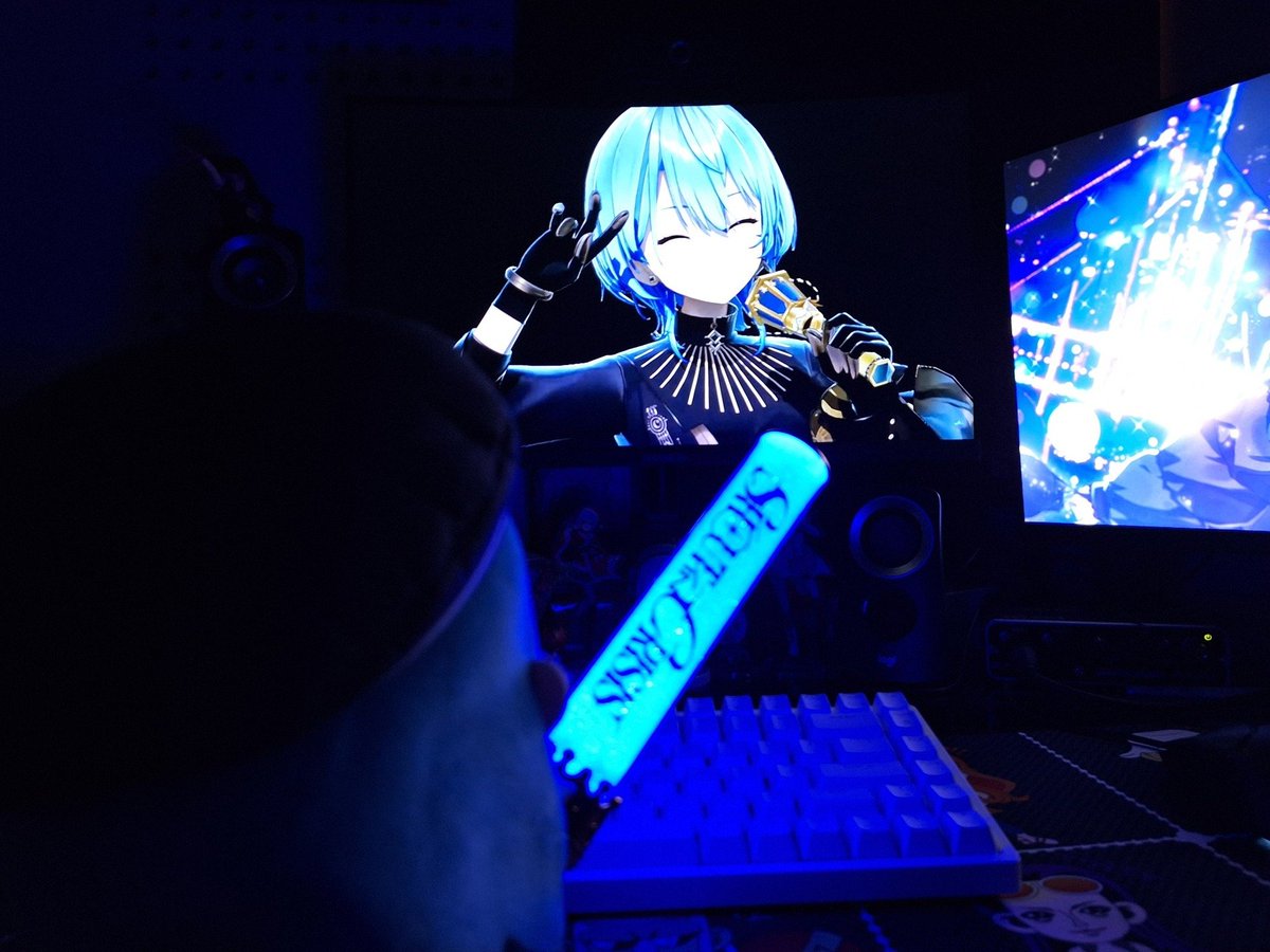 DatEggBoiXD's tweet photo. Keep shining bright for us Hoshiyomis. Thank you for being the light that shines at the end of the tunnel. The shooting star that gave me hope. Keep pushing forward our cute diamond in the rough! The full force of the stars is right behind you💙

おめでとう!☄️
#かけめぐるほしまち https://t.co/7Qh8RN0YXq