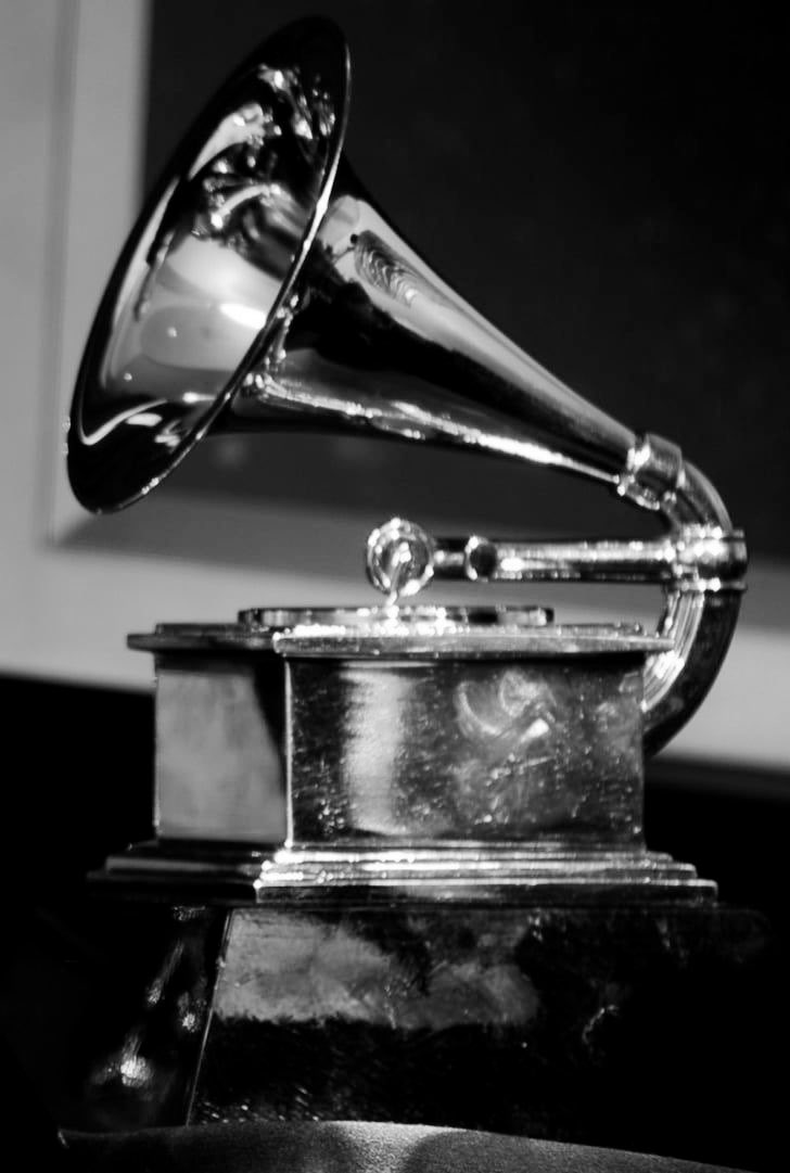 ccswiftiee's tweet image. — ✦ ִֶָ ࣪ ،  información sobre los grammys: horarios, presentadores, dónde verlos, etc; a thread ୭ ॱ˖