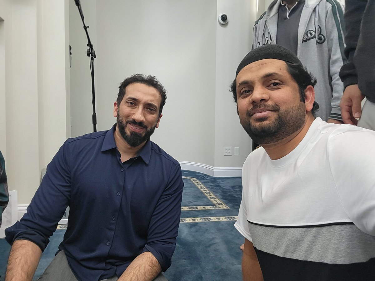 ABRJEE's tweet photo. Alhamdulillah! It's a true honor to meet the inspiring Ustad Nouman Ali Khan!
His wisdom and insights inspire countless souls, and I feel truly blessed to have this opportunity! https://t.co/QE1jaMnkFR