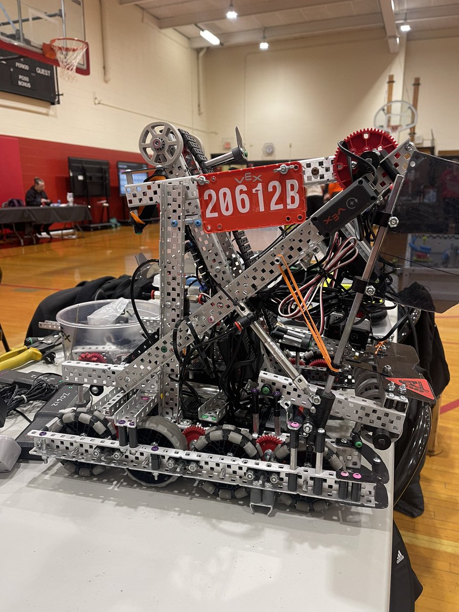 Currently competing at Rich Township! 
⚙️🔥 #BlazinBots

Watch us compete live at the link ↓
youtube.com/live/raf18yfeG…