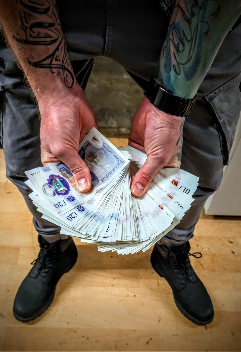 Master Knight tweet media