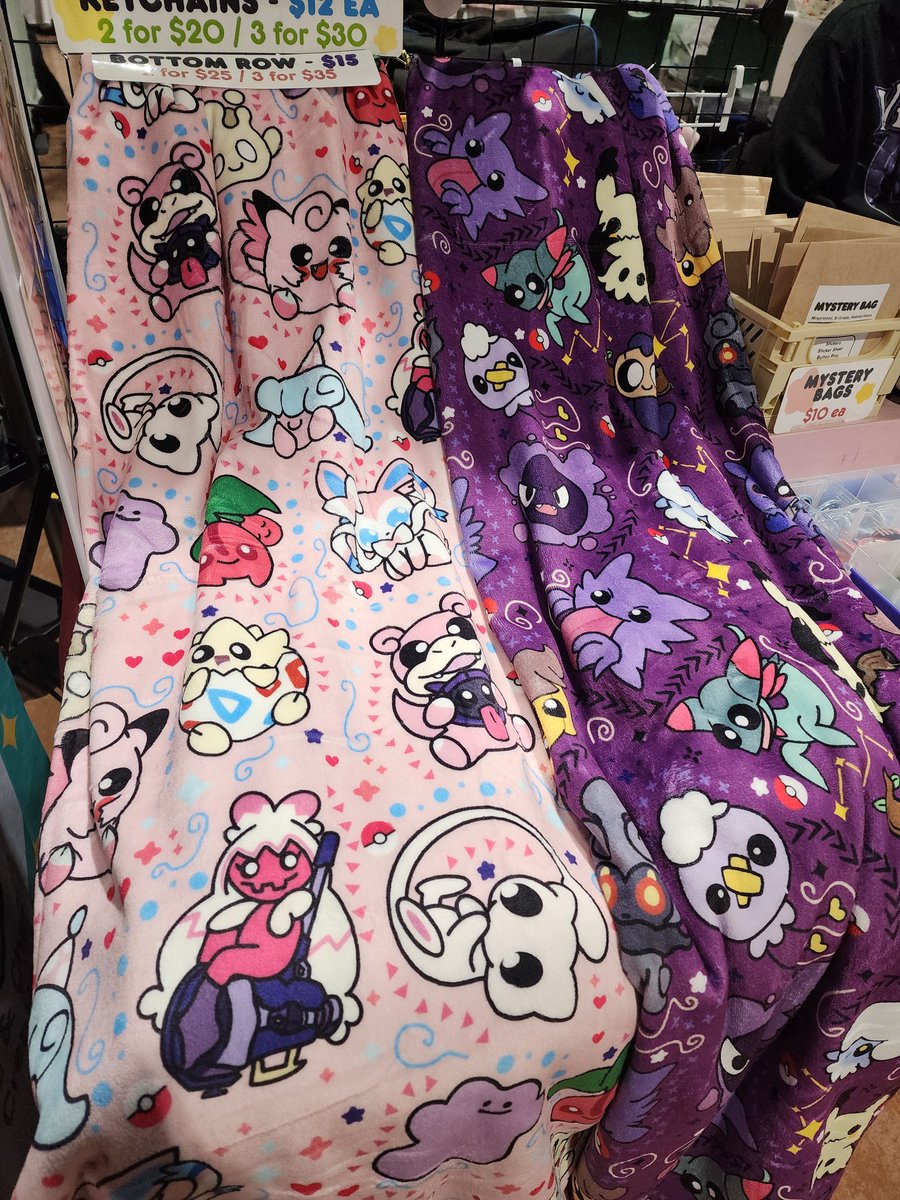 TeddyMuffs's tweet photo. All set up at @Setsucon this weekend! I'm table B14, hope to see you! Brought the new stuff 😉
#cosplay #setsucon #altoonapa #animecon #comiccon #artist #artistalley #cuteart #fanart #art https://t.co/DoSfhq7lKC