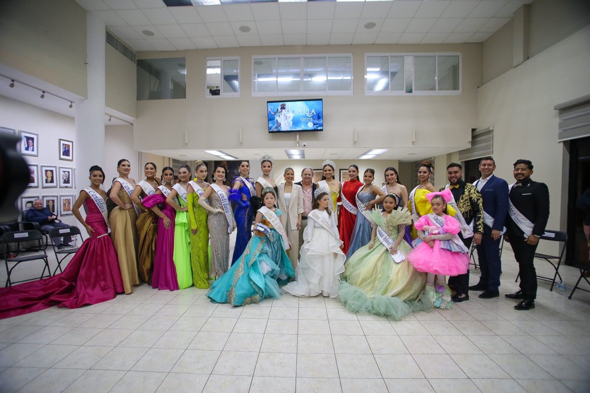 Trasciende60696's tweet photo. Da la bienvenida Estrella Palacios a las candidatas y candidatos a los reinados del Carnaval Mazatlán 2025 “La Perla” *** @GobDMazatlan 

https://t.co/MxY5cPd8Z3 https://t.co/2h38j40lzx