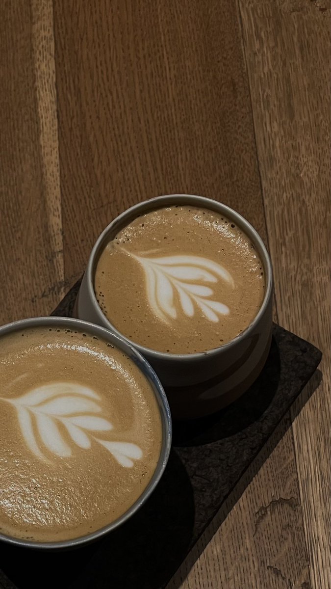 Romantic 🥥 tweet media