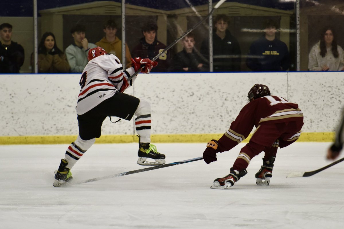 RoughRidersKENT's tweet photo. Kent takes down Stow 5-2 in front of a packed house! 🔥🏒 Carter Stevenson nets a 🧢 trick, Teddy Maccarone adds two, and Brooke Binder shuts it down with 19 saves. Rivalry win secured! #KentHockey #BigGameEnergy @HockeyRoosevelt https://t.co/LUFv5jkZOd