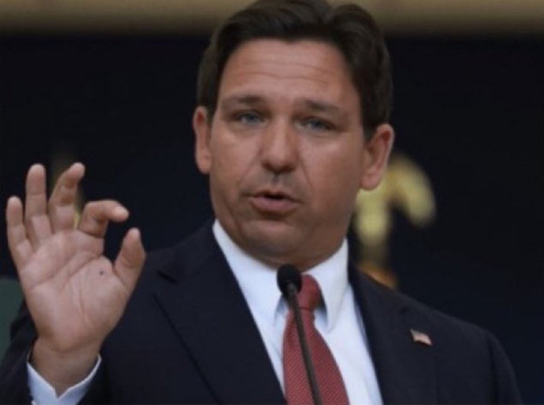 AdameMedia's tweet image. Florida Governor Ron DeSantis vowed to expel AMERICAN students from
Florida if they protest against Israel.

American governors are taking VOWS AGAINST the first amendment. 

On behalf of a foreign nation.