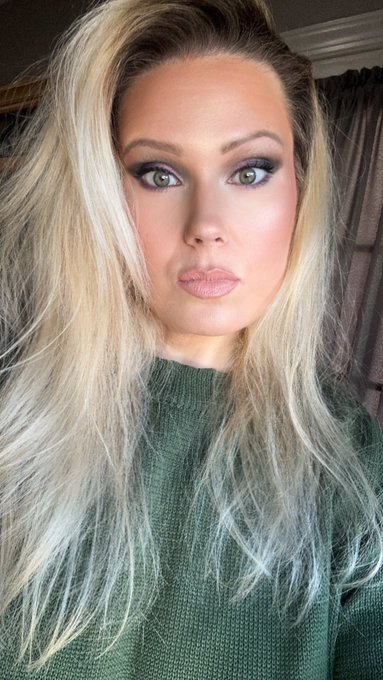 DestinyBBW - I put makeup on today https://t.co/tLqaEigPcH