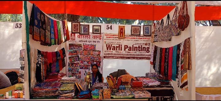 डहाणू फेस्टिवल ला जात असाल तर नक्कीच आयुश च्या स्टॉल ला भेट द्यावी. भेटवस्तूंसाठी विविध आकर्षक पर्याय तपासून बघा, संपर्कातून कुणी जात असेल तर त्यांना हि कळवा. 

💡 स्टॉल : S-54 [आदिवासी युवा सेवा संघ]

#warli #social_entreprenureship