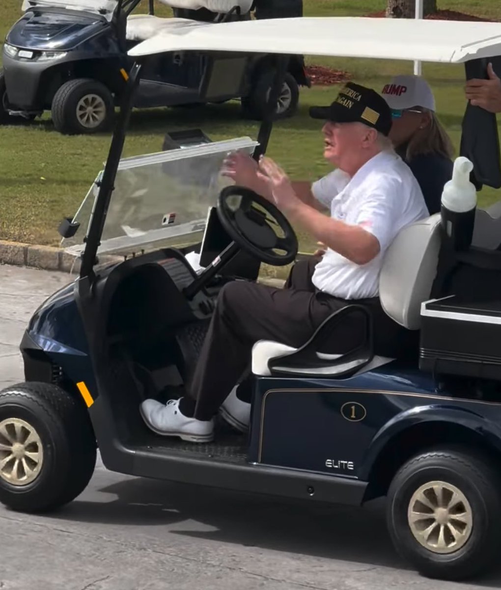 factpostnews's tweet photo. Trump has returned to Mar-a-Lago for a golf weekend after:

—2 of the most fatal plane crashes in recent history
—Enacting tariffs that will raise prices
—Purging FBI officials he deems enemies
—Ending funding for public schools if they teach history in a way he dislikes
—Saying he wants to detain people at Guantanamo Bay