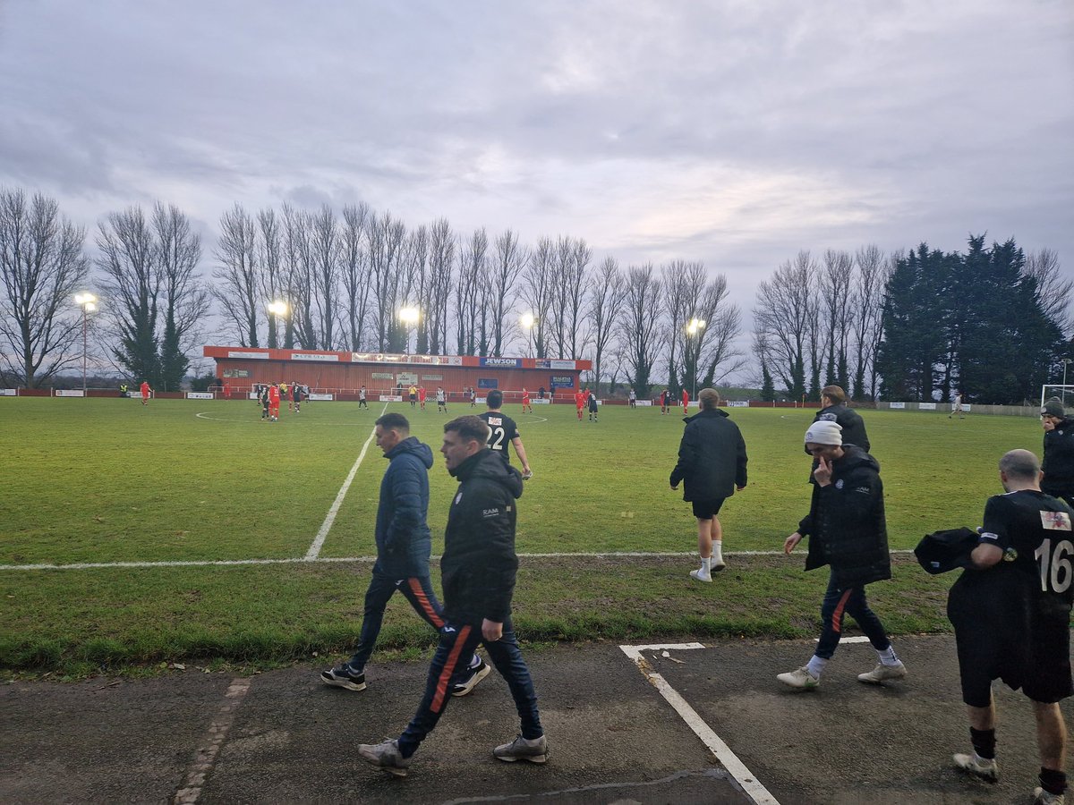 Full Time at Beechwood and it's a fantastic win for Swifts as they score 5 on the road and claim the 3 points 

⚽️⚽️⚽️ Rhys Davies
⚽️ <a href="/KieranSweeney12/">Kieran Sweeney</a>
⚽️ Archie Campbell